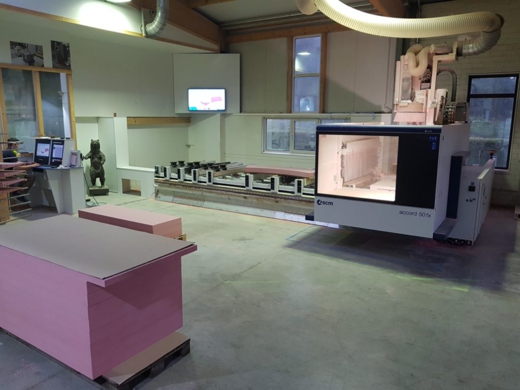 Fräszentrum 1 5-Achs-Fräsanlage