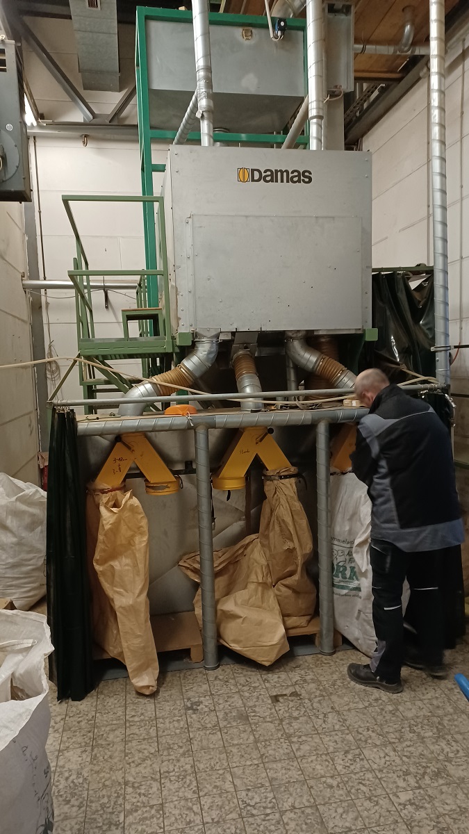 Entstaubung und Abfüllung