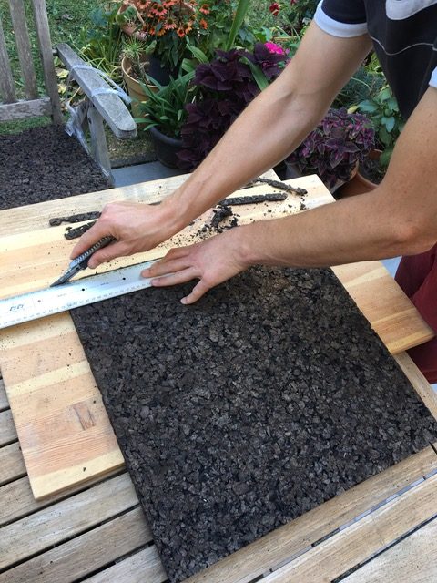 Kork zuschneiden für Türblatt