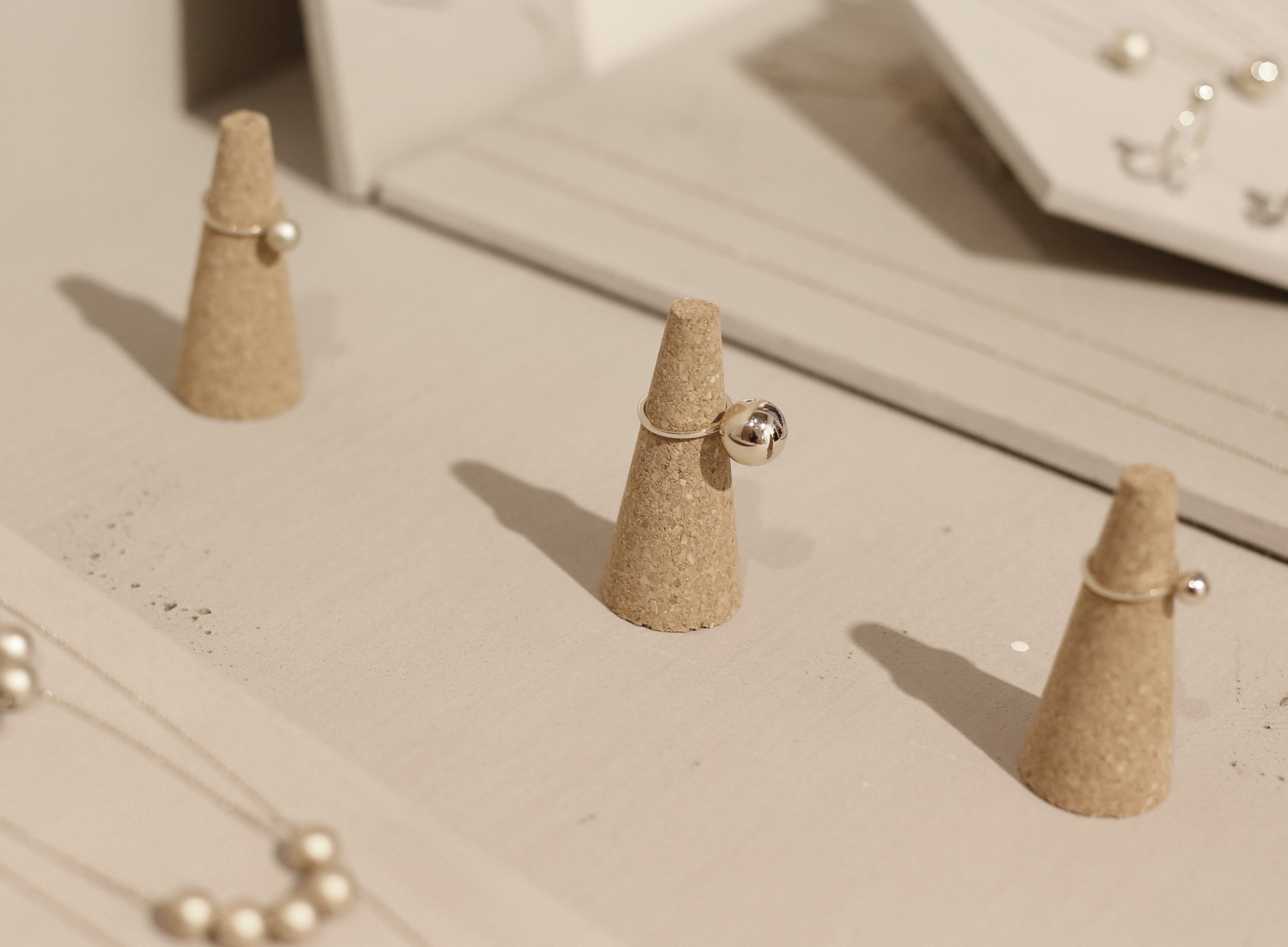 Kegel-Präsenter für Ringe